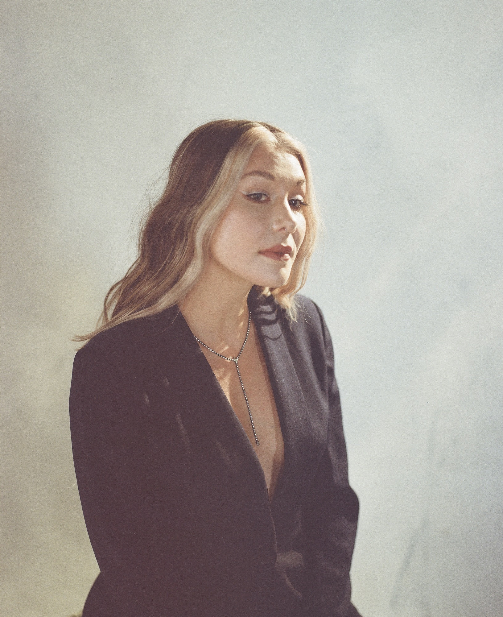 7.  [Podcast Name] Lands Exclusive Interview With Nashville Singer Bunnie - 6w6a9mu