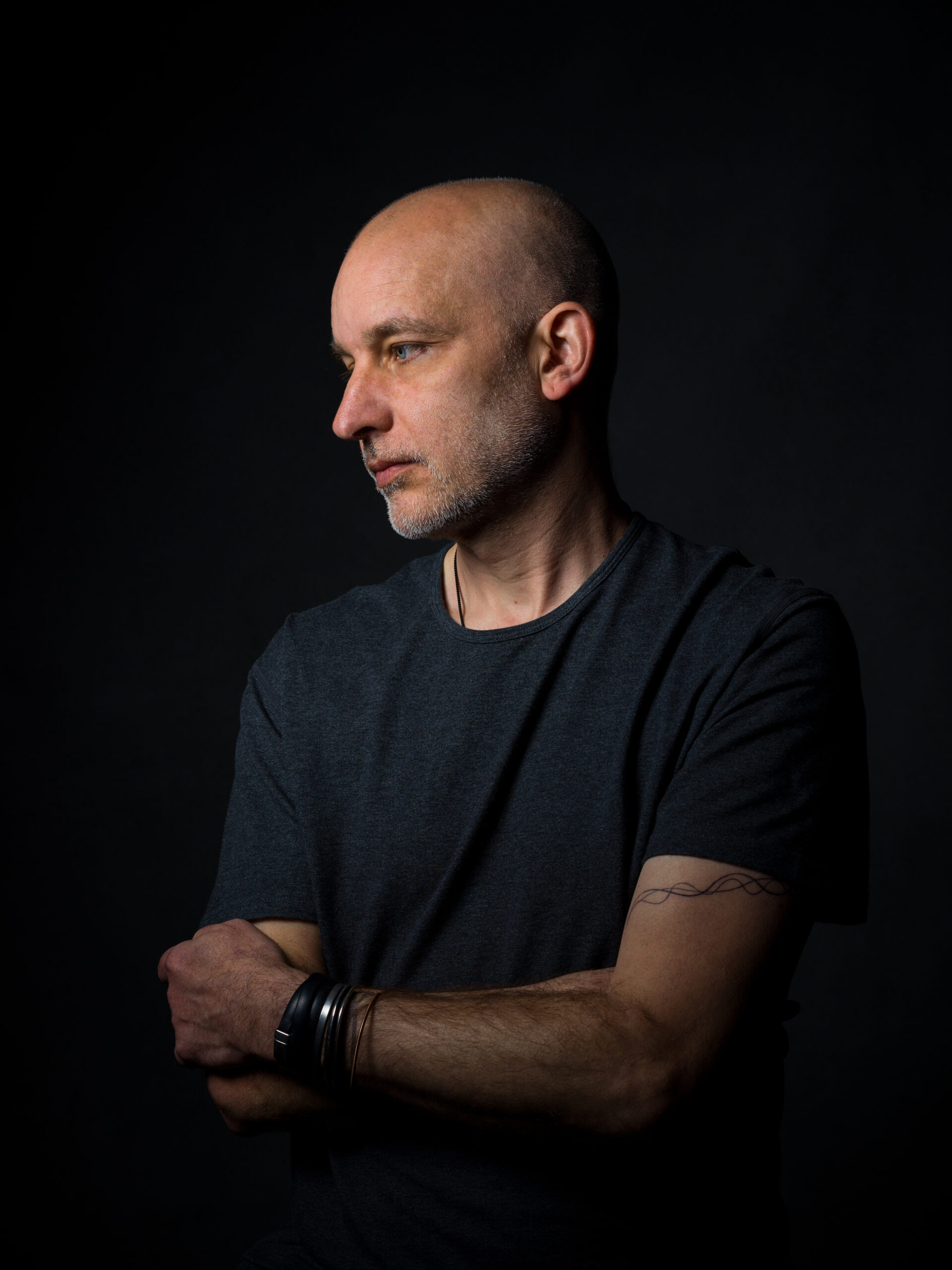 Innovative Ambient Producer-Artist & Multi-Instrumentalist